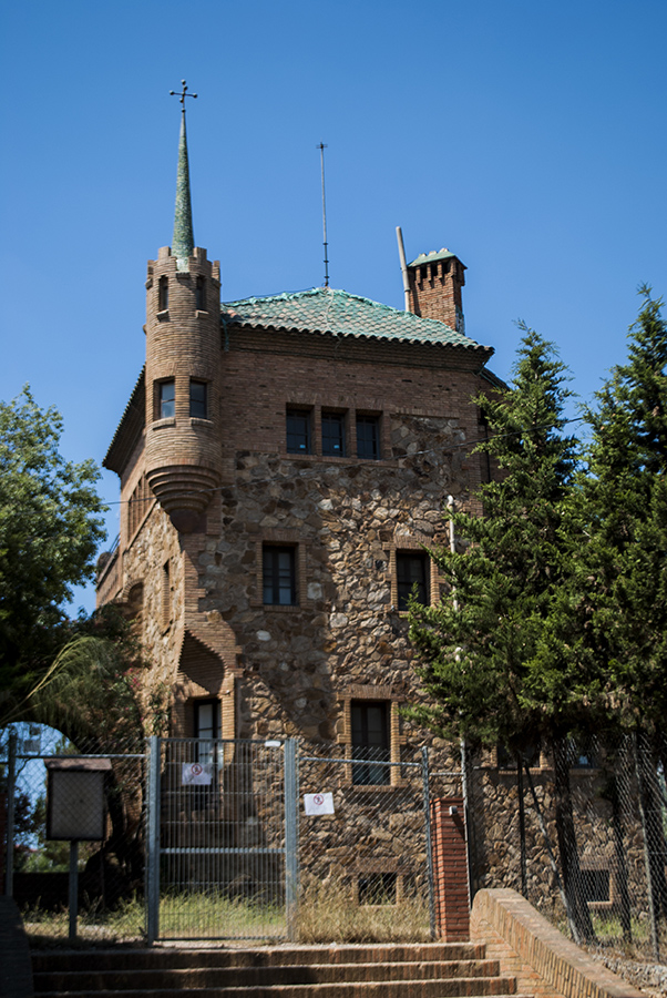 Colonia Güell | De Pronto A Bordo