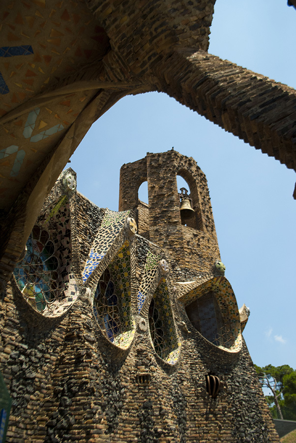 Cripta Gaudí | De Pronto A Bordo