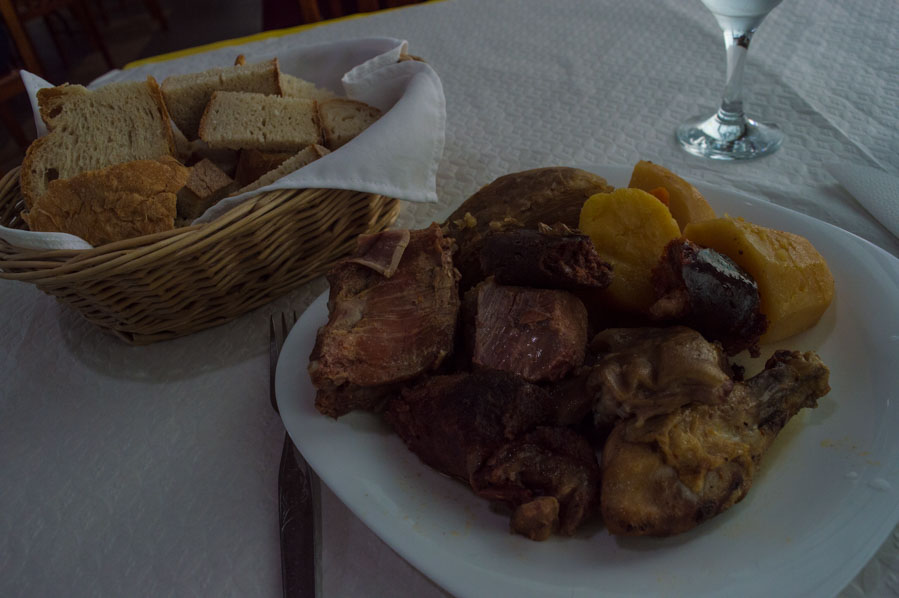 "cocido volcánico" de las Azores