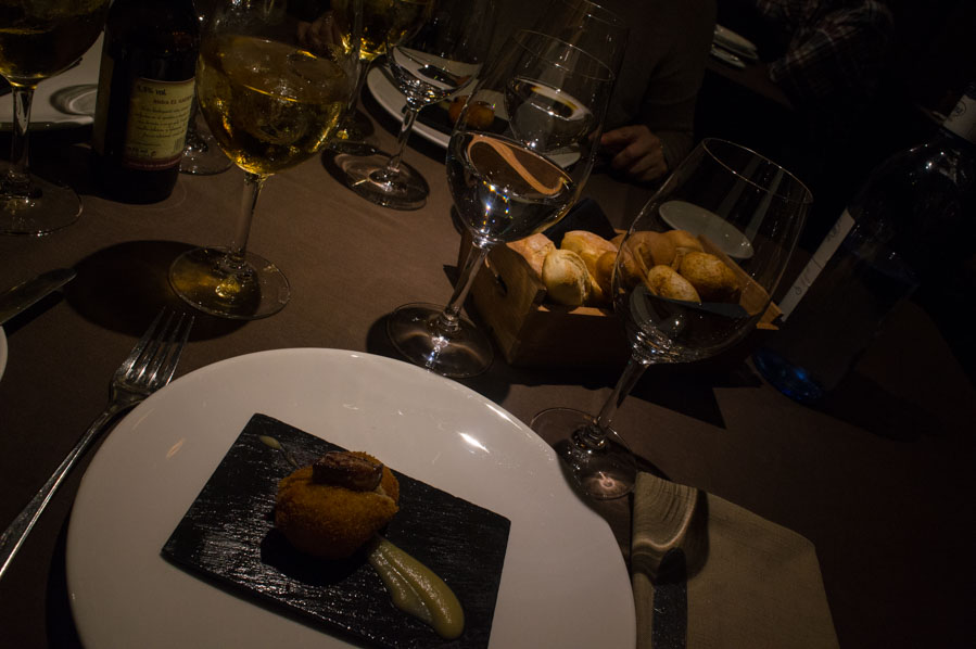 Croquetas de Foie con puré de manzana.