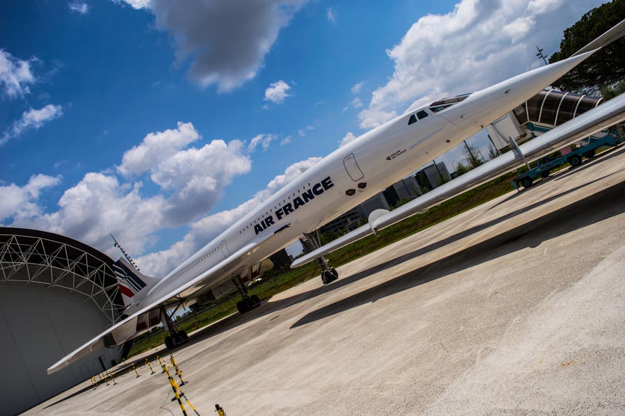 El Concorde de AirFrance luce flamante en el exterior de Aeroscopia